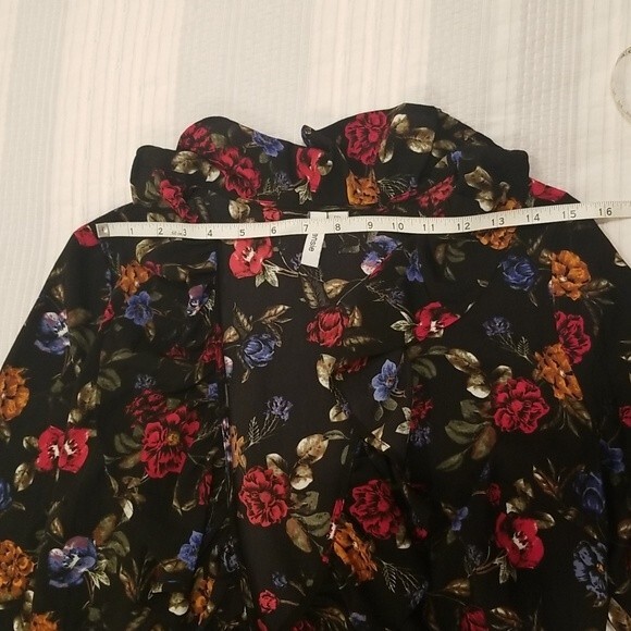 KENSIE Floral print wrap dress ruffle accent long sleeve v-neck black size M new - Picture 5 of 13